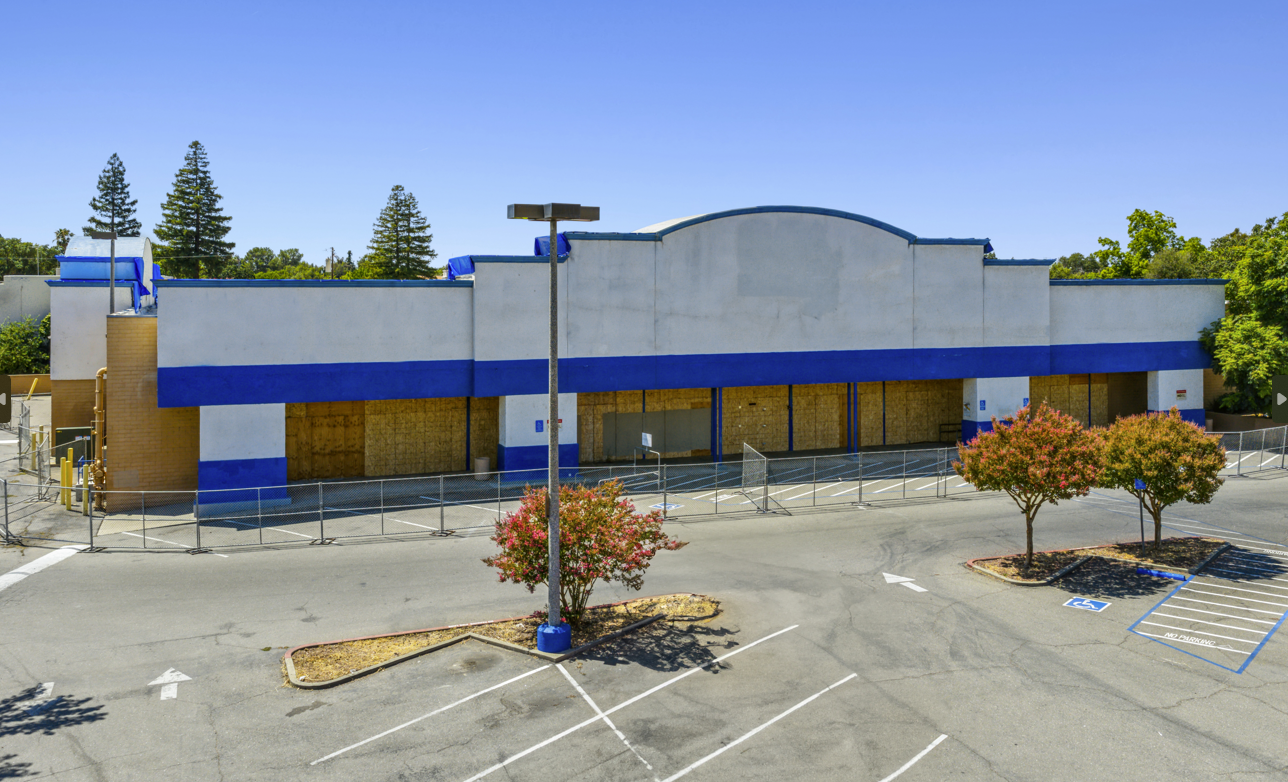 Former Grocery Building