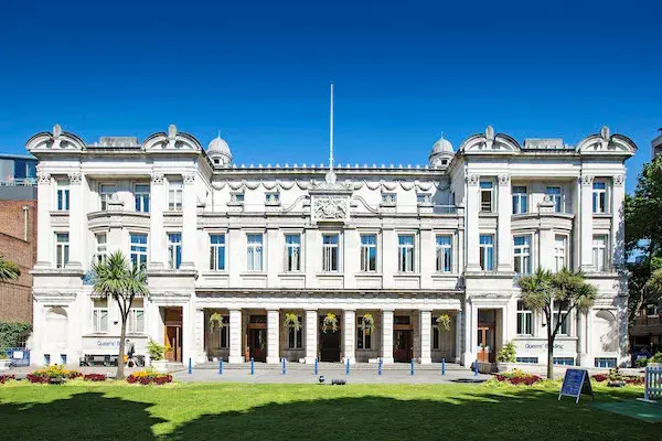 University and academic visitor stays