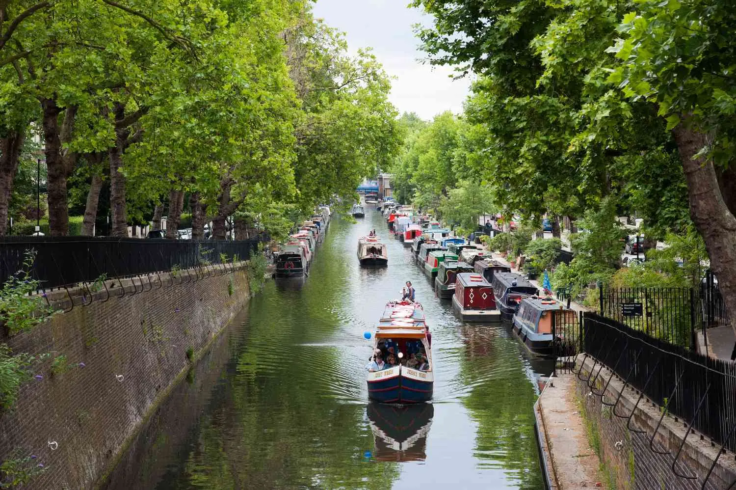 Canal-side leisure guests