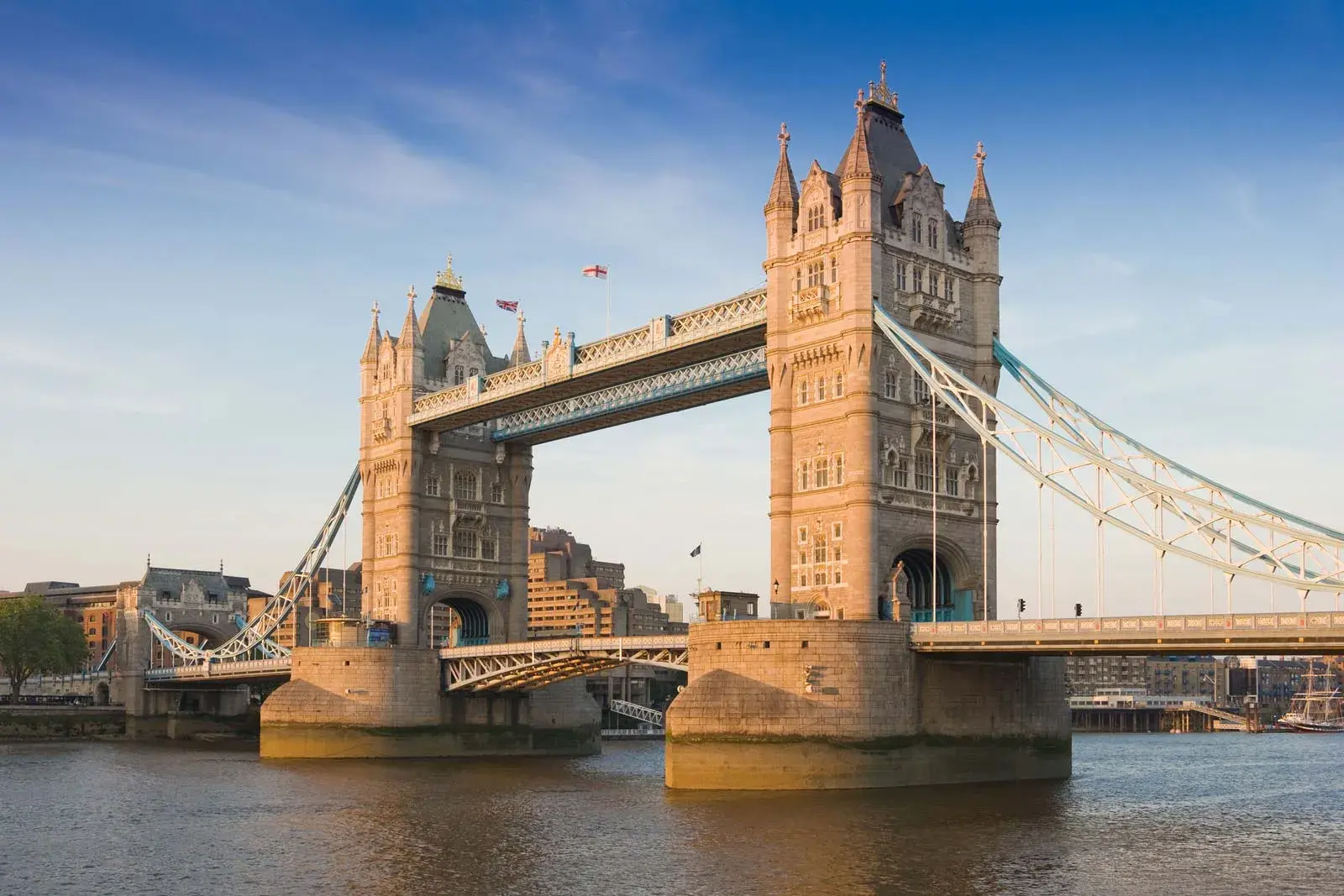 City and Tower Bridge commuter stays