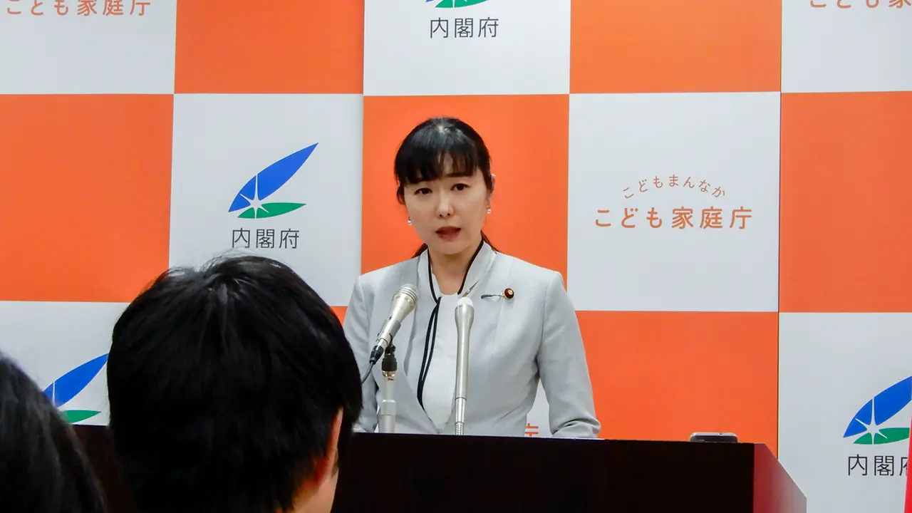 こども大綱策定へ中間整理を公表 「こども・若者の視点が重要」