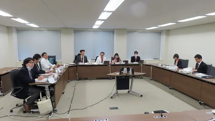 こどもの居場所指針の答申素案が大筋で了承 学校も対象に