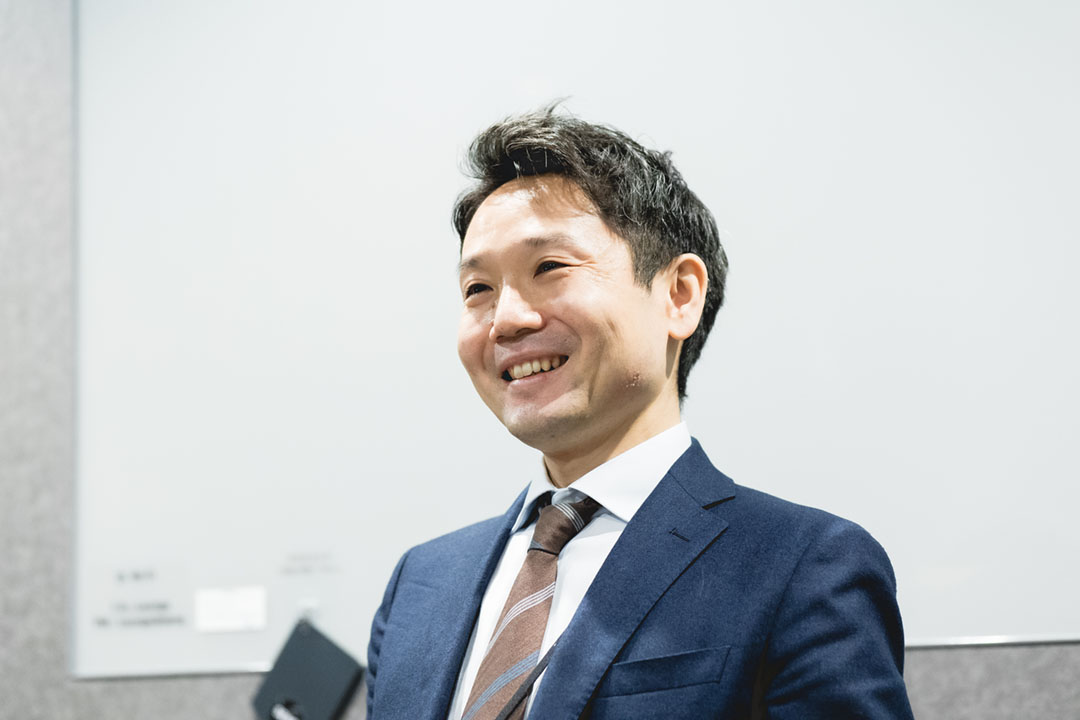 学校は外に頼る部分も増やしていくことが必要と話す