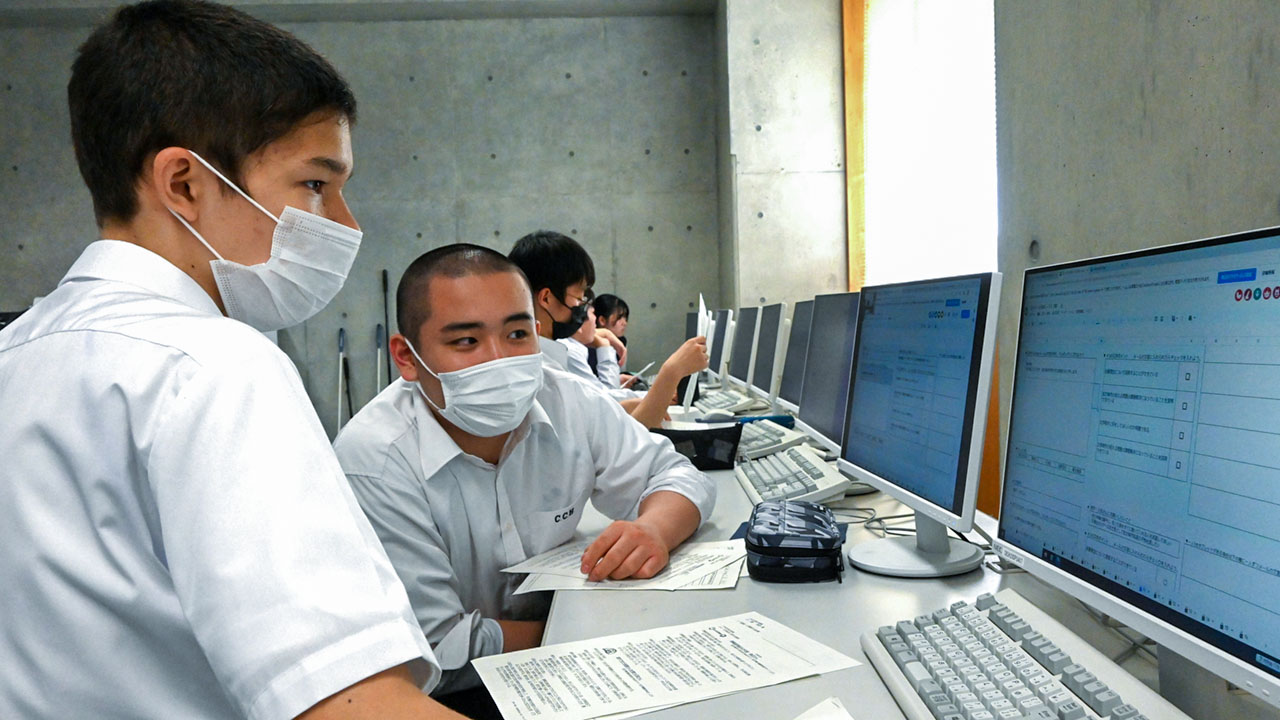 起業の流れを疑似体験 千葉商が千葉大と連携しアントレ教育