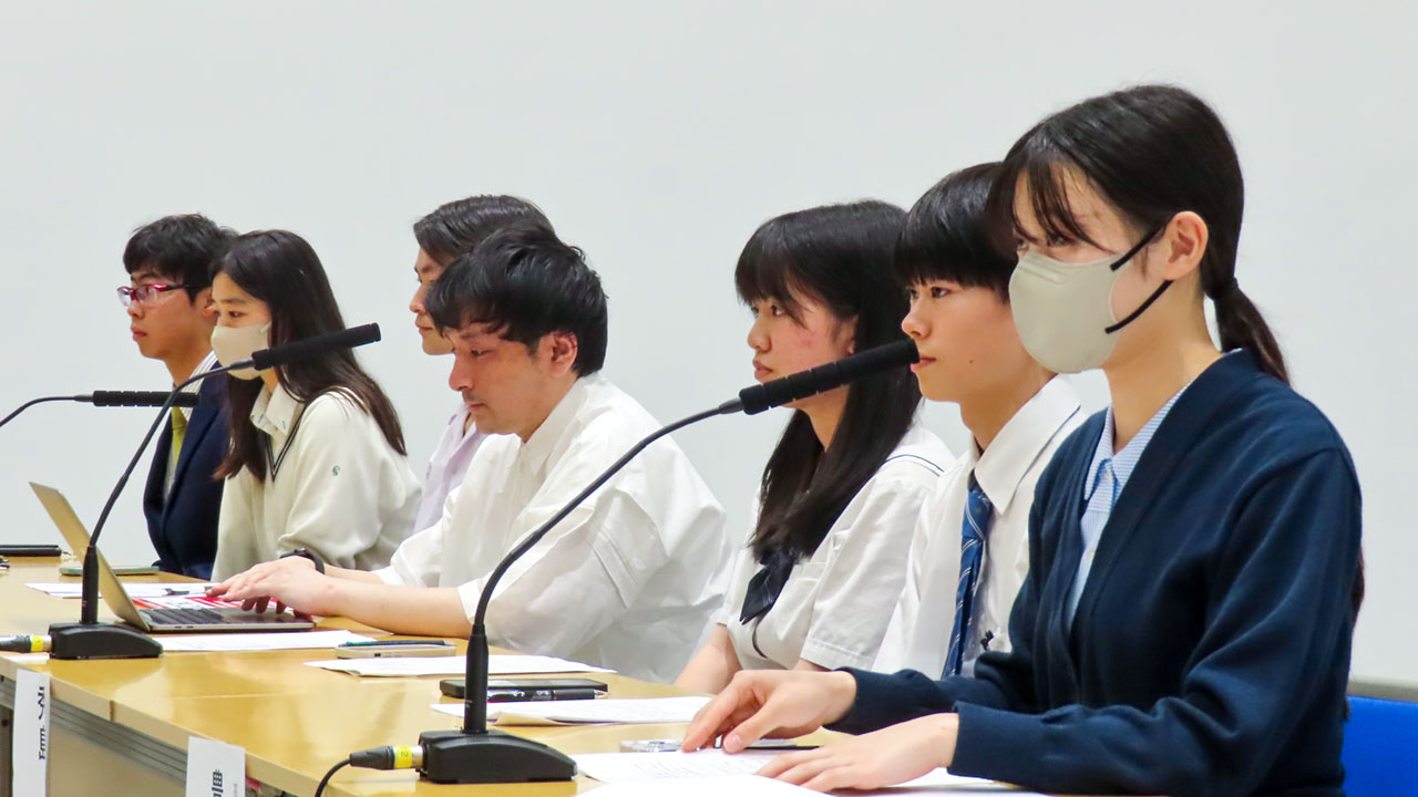 私たちのために教員不足解消を 署名始めた高校生が会見