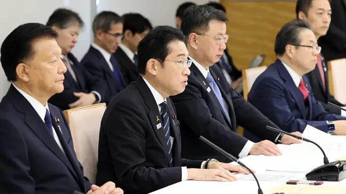 GIGA端末更新基金、恒久化は効果検証で判断 経済対策を決定