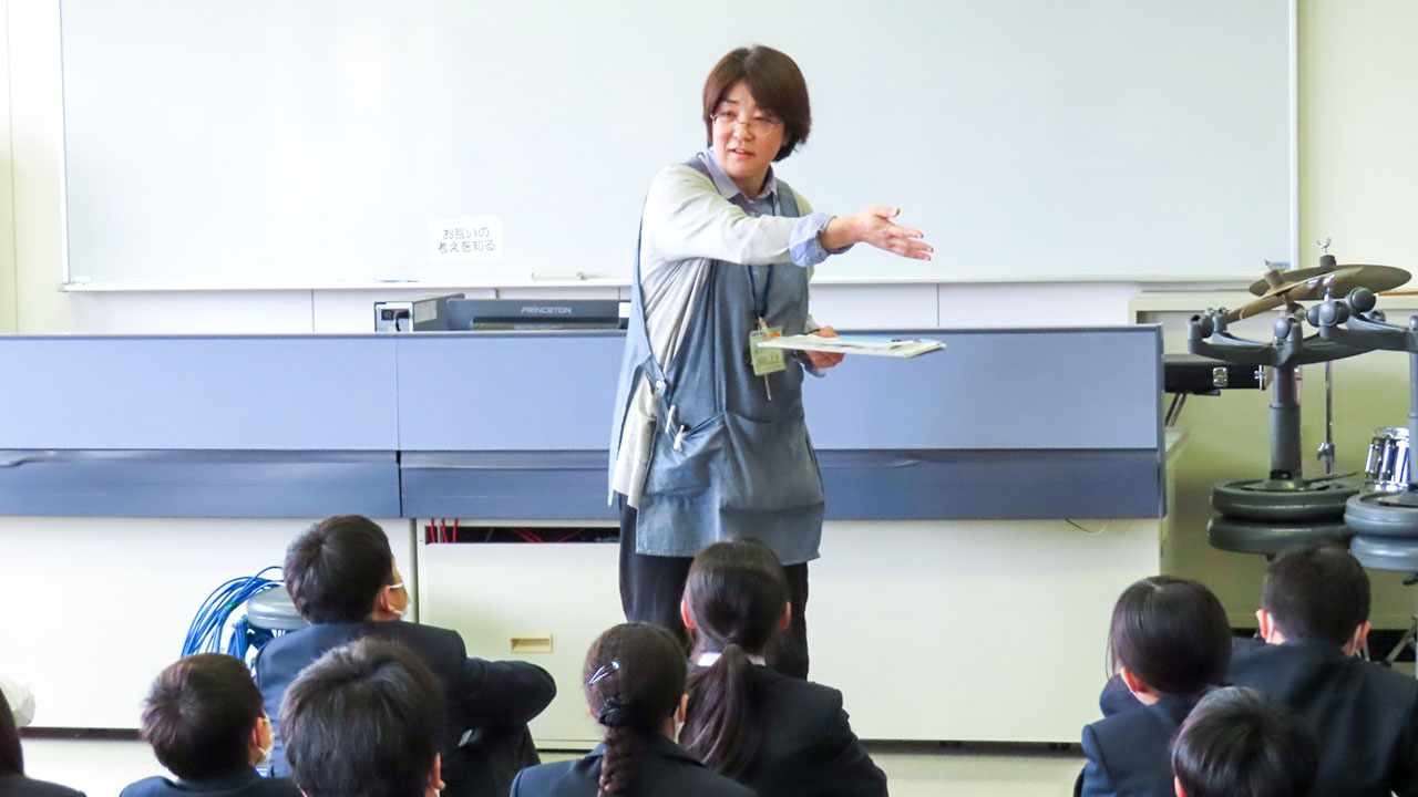 水曜午後は「ユニバタイム」 中学生と教職員が1対1で対話