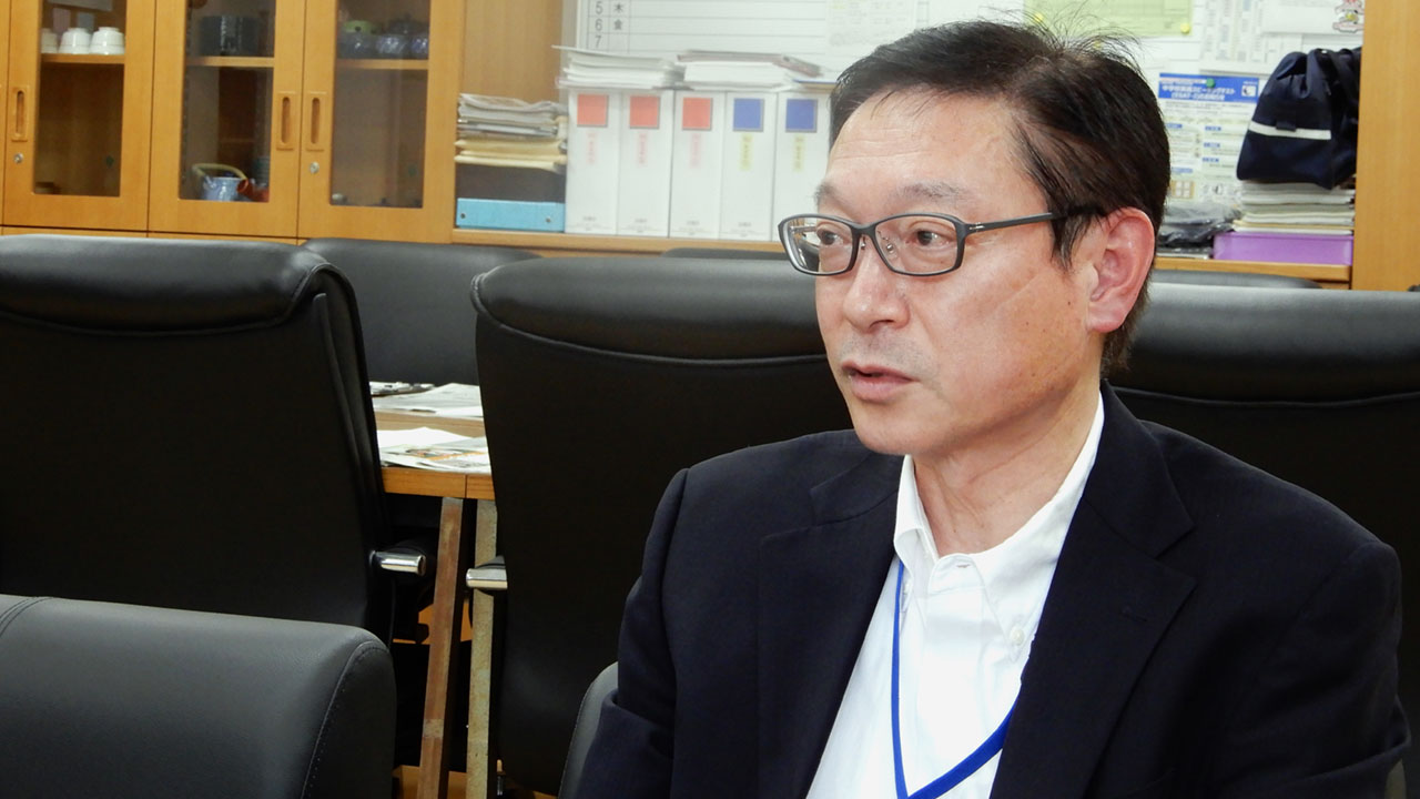 「管理職が、教員の資質や目指す方向性を一緒に考えていければ」と語る