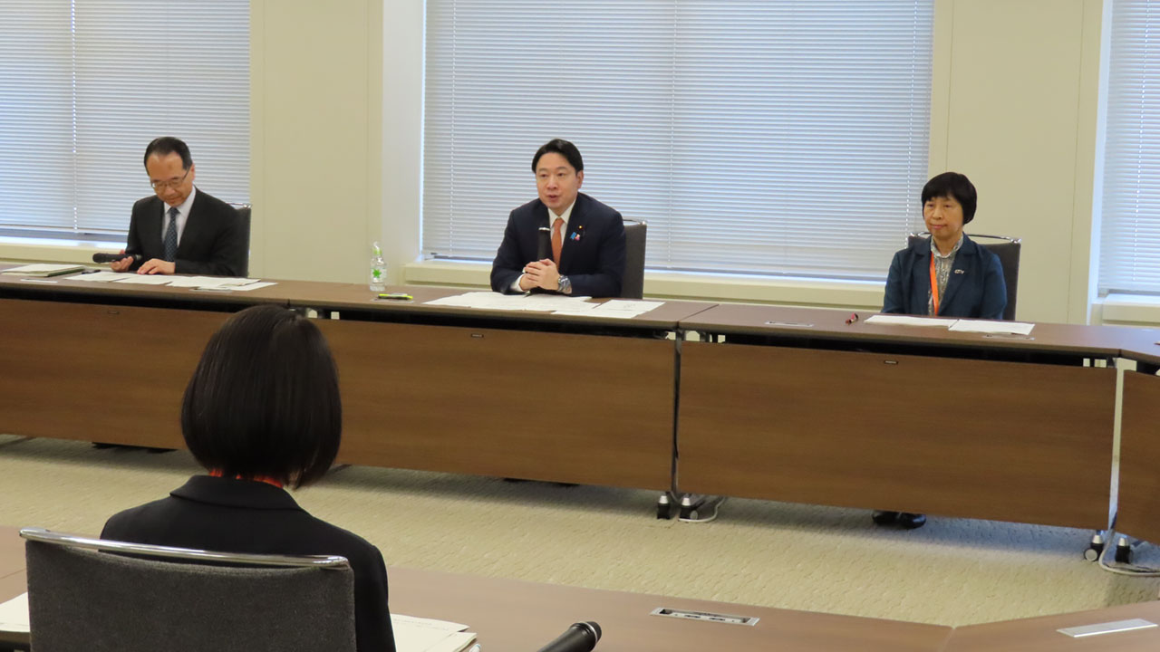 こどもの自殺対策強化 骨太の方針に向け関係省庁が初会合