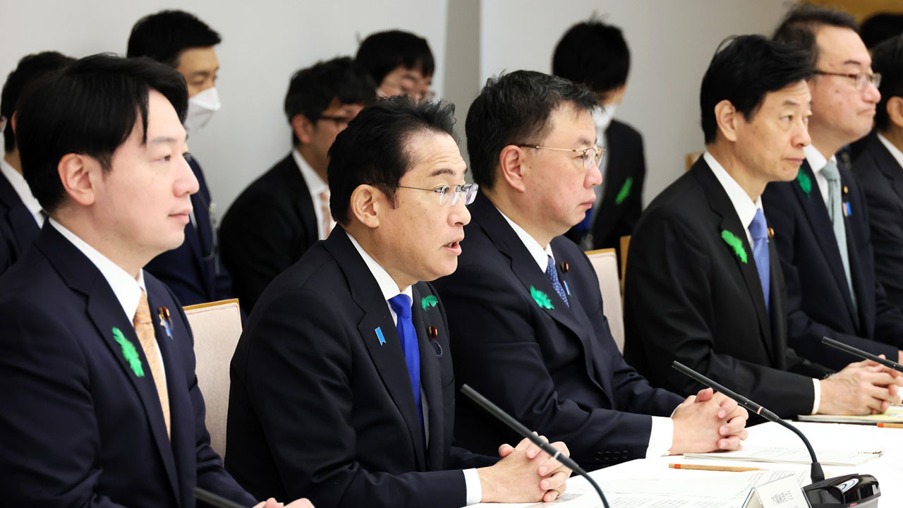 こども大綱の具体案 首相、こども家庭審議会での議論開始を指示