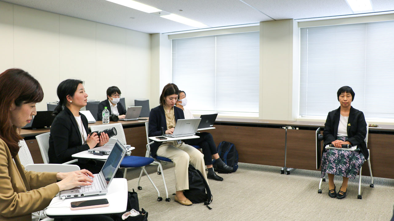 「各省施策に横串を刺す」 渡辺長官の1問1答