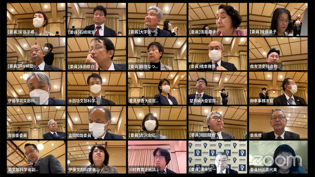 各委員から第12期への意気込みが語られた（YouTubeで取材）