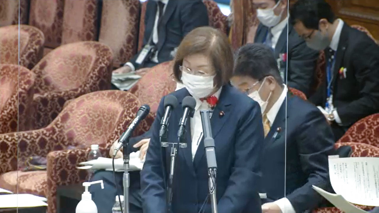 補助教材「教委と校長が決めるもの」 『はだしのゲン』に関し文科相