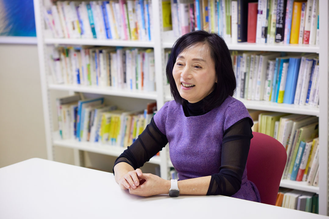 今の若手教員の支援の在り方について語る片山教授