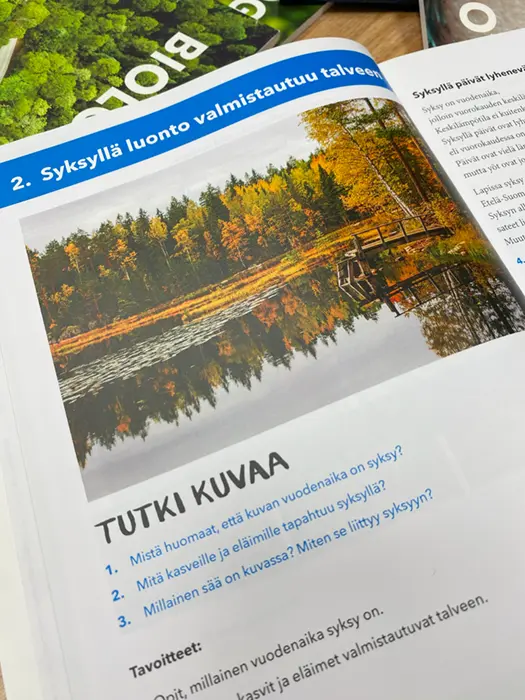 教科書には、自分で撮影した写真を使っているページもたくさんある＝撮影:筆者