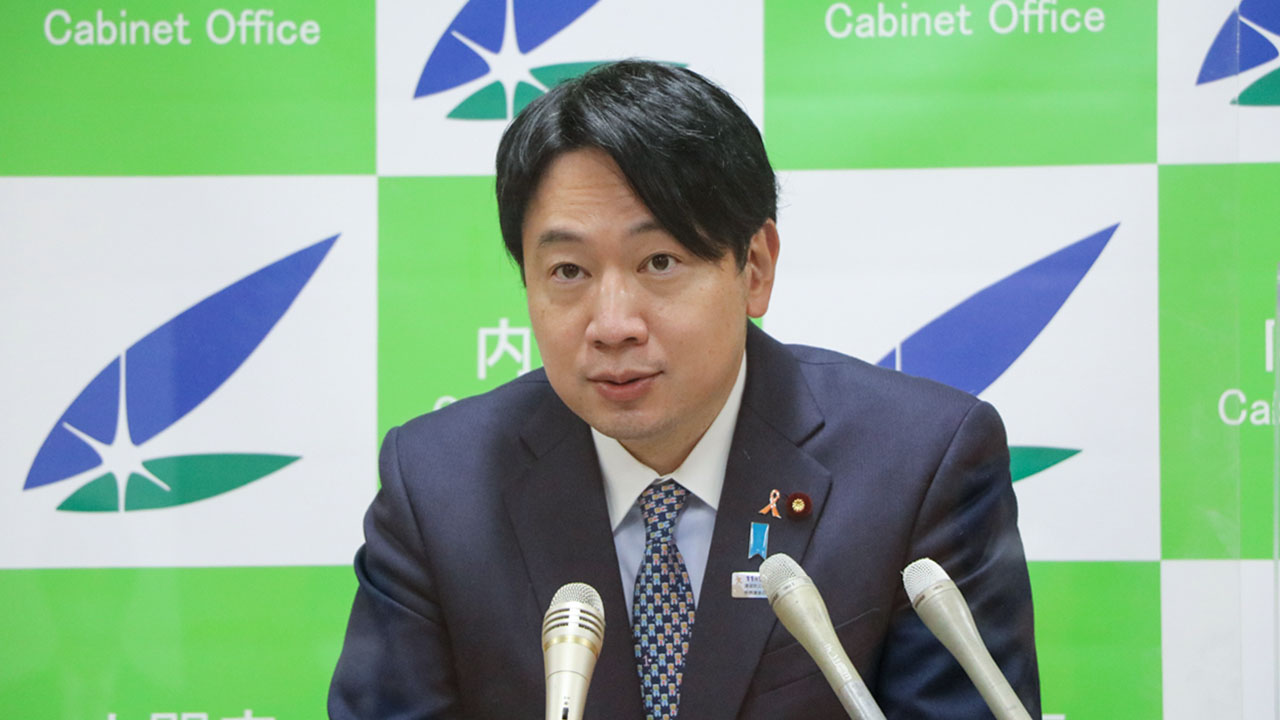 送迎バスの安全装置の補助額18万円 補正予算案に計上