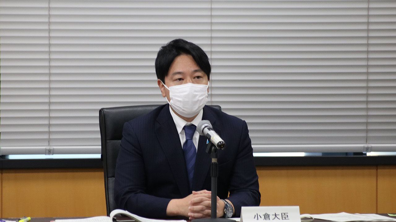 送迎バス事故受け安全対策取りまとめへ 関係府省会議