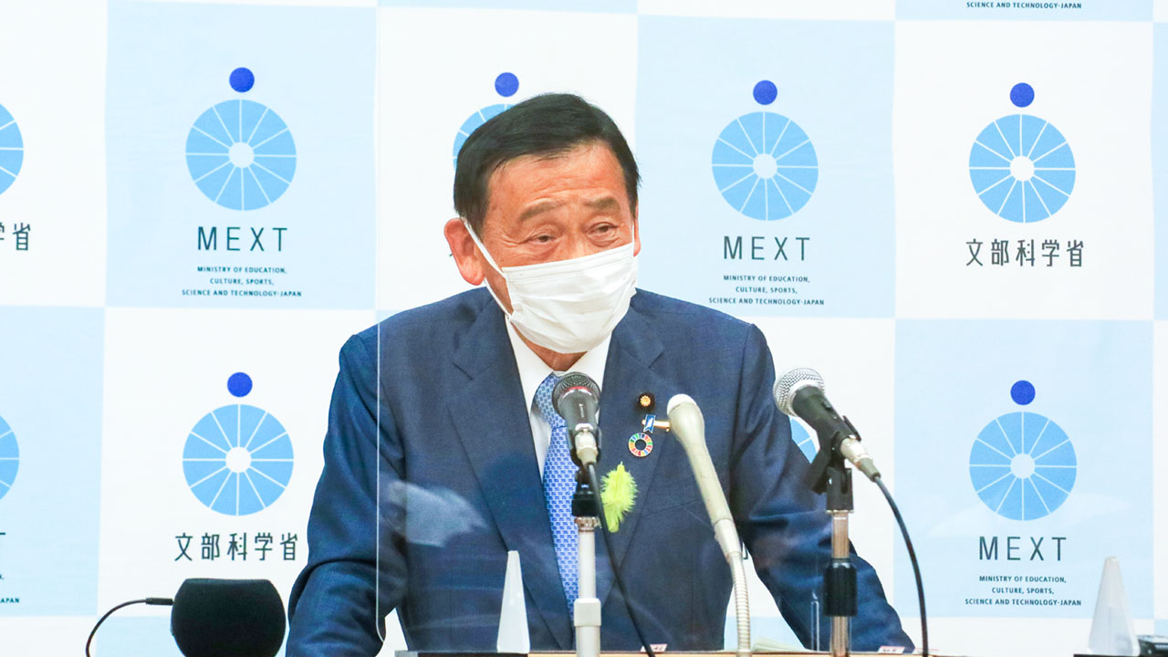 失効した教員免許状の再授与「速やかな実施を」 末松文科相