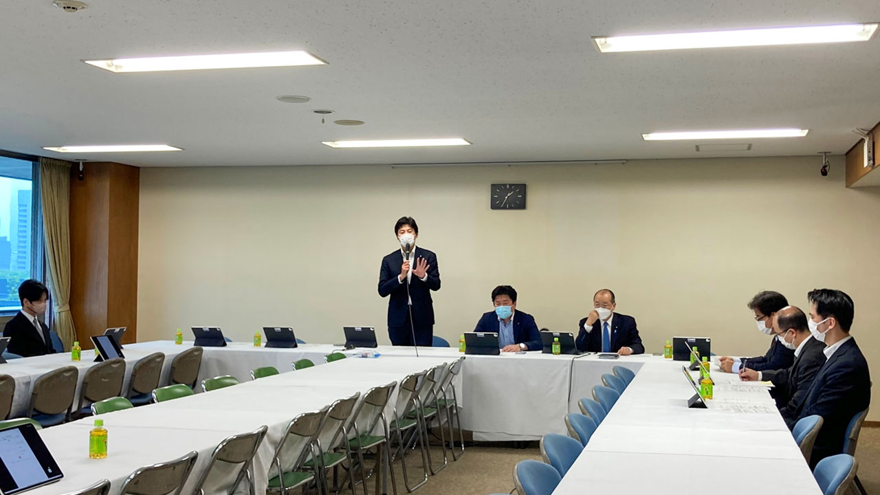 いじめ加害者に校長判断で「分離措置」 自民PTが提言案