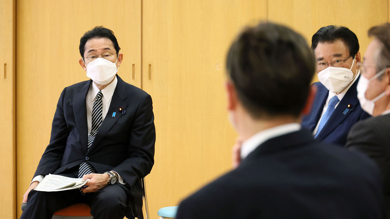 「全国に『こども家庭センター』を展開」 岸田首相