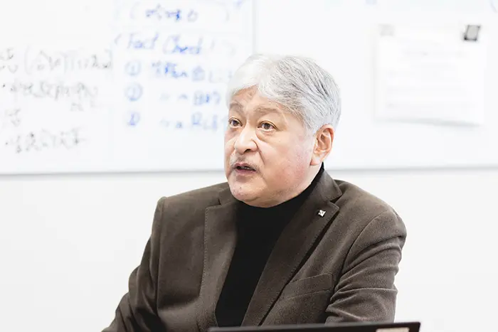 授業の転換と働き方改革をセットにして進めたと話す＝撮影:市川五月