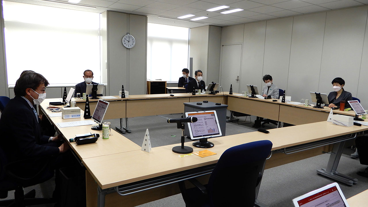 対策徹底とオンラインで学校継続 感染拡大で都教委方針