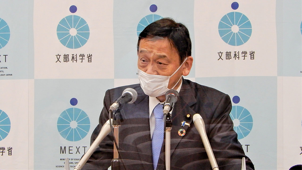 スクールカウンセラーなどに過去最高77億円 22年度予算案決定