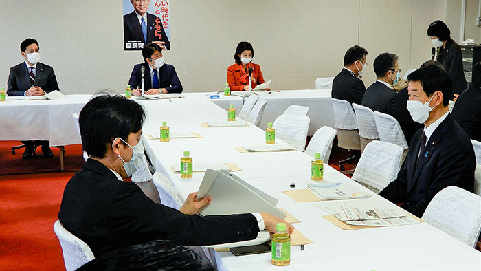 教科担任制の教職員定数加配要求 閣僚折衝にもつれ込み