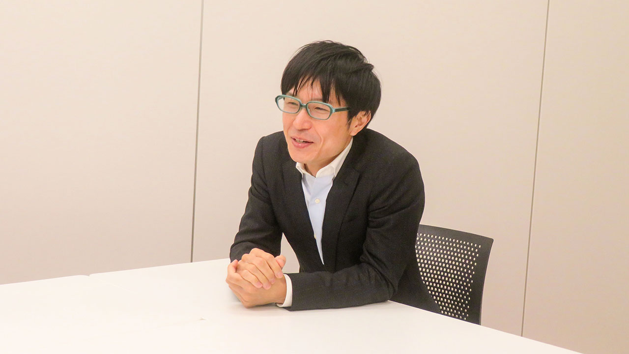 「#教師のバトン」の発信が建設的な議論になっていないと指摘する西村教諭