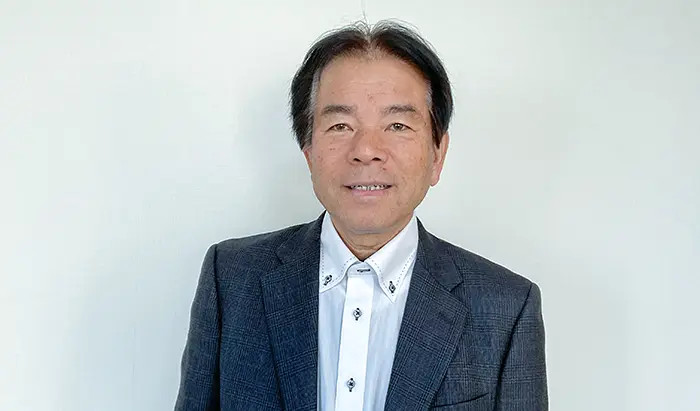 愛知県臨時教員制度の改善を求める会代表委員の上村さん＝本人提供