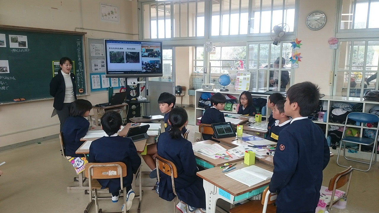 GIGA端末を活用した授業の様子（山口教頭提供）