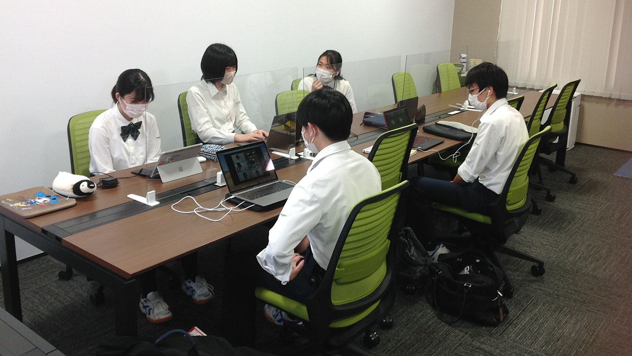 比の子どもらに情報端末贈る 現地の課題を知り高校生ら奔走