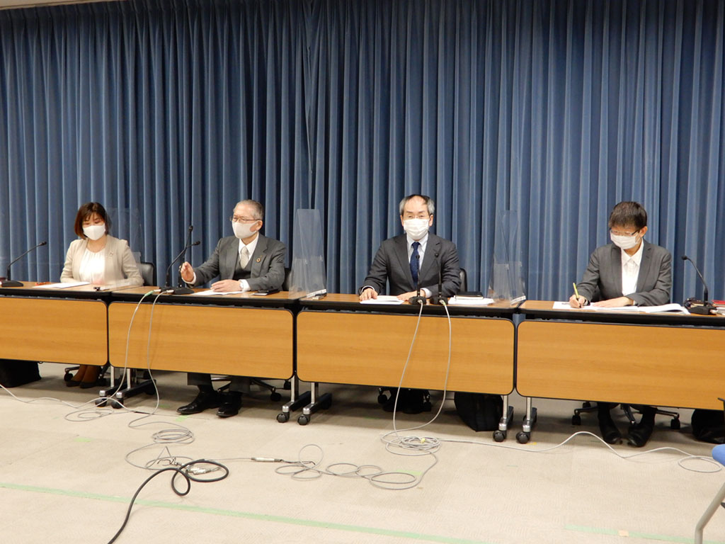 食費節約に「生理の貧困」も 会見で学生への支援訴え