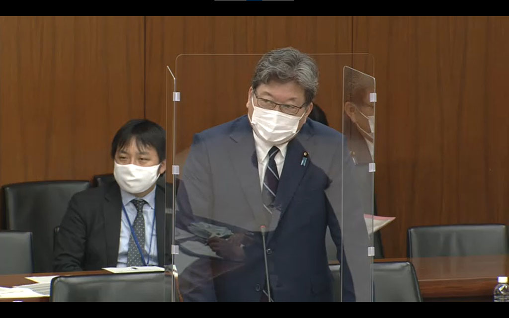 「＃教師のバトン」の辛辣な意見 文科相「むしろいい機会」