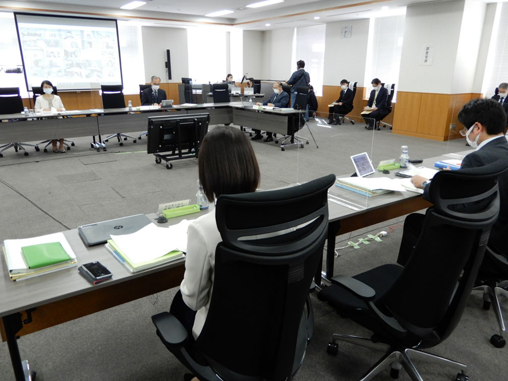 高校教科書で296点が検定合格 「公共」など初検定