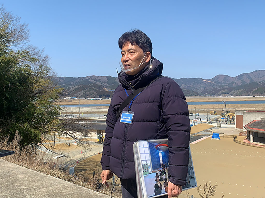 津波で娘を亡くした佐藤さん 大川小からオンライン授業