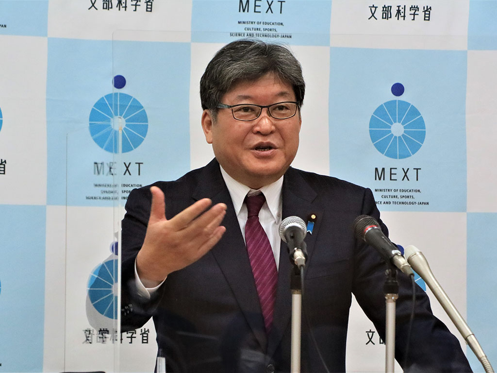 主権者教育の政治的中立「現実に照らすと難しい」 文科相