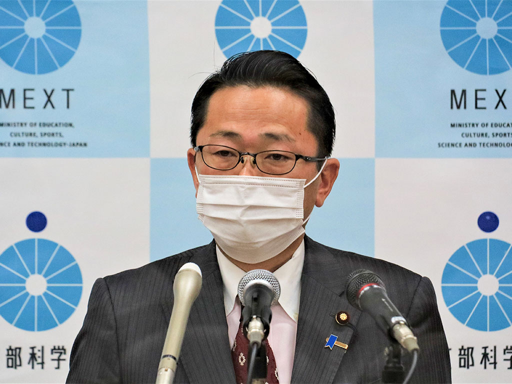 丹羽文科副大臣が会見 「教師を一層魅力的な仕事に」