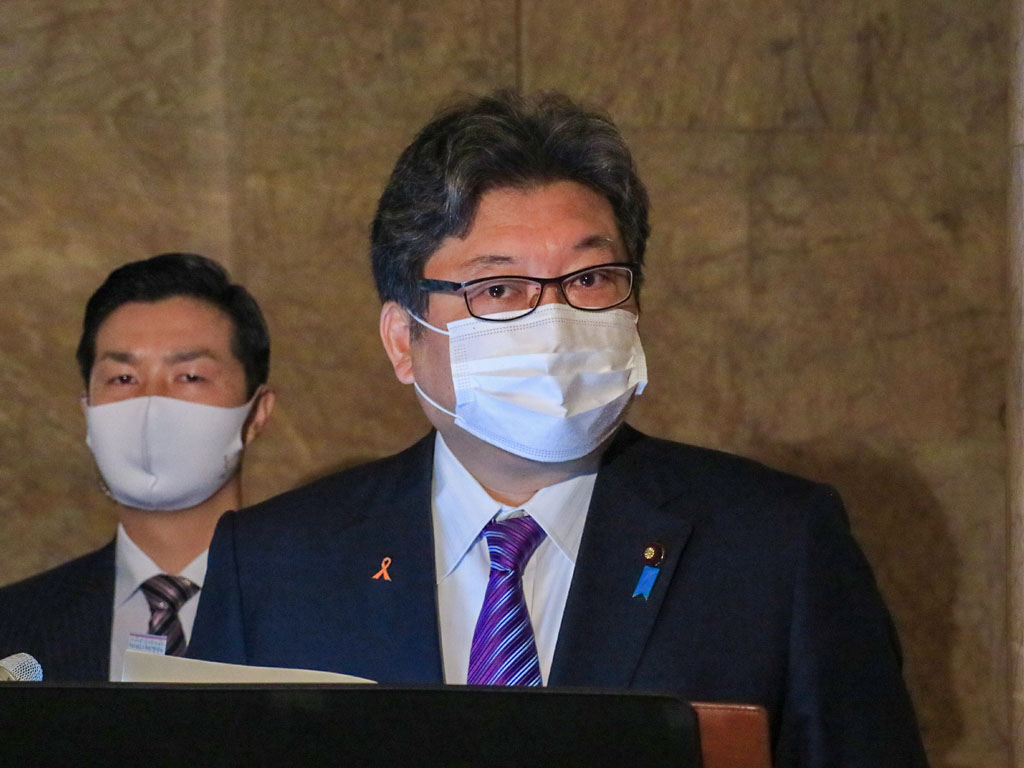 わいせつ教員の再任対策を通知 文科省、懲戒歴の明示も
