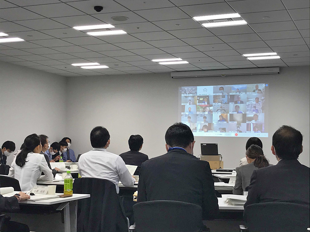 【待機児童】14万人の受け皿整備へ 地域に応じた支援も