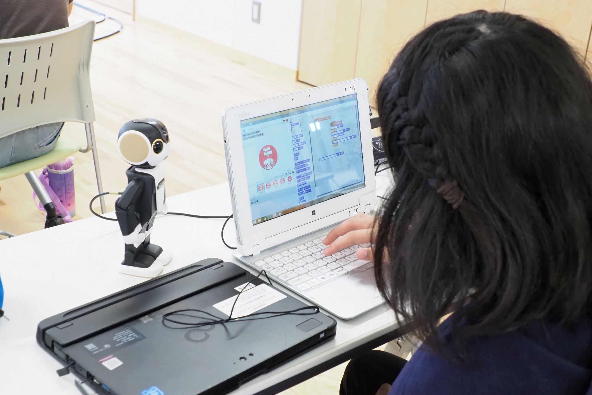 プログラミング学習でロボットを動かす