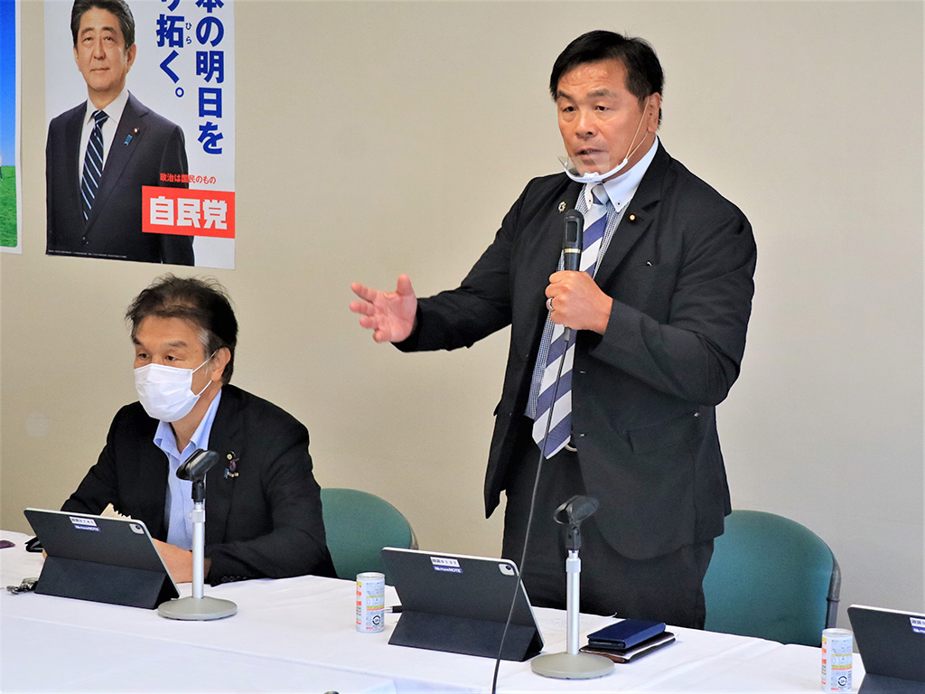 GIGAスクール「端末更新へ中期計画を」 自民が議論