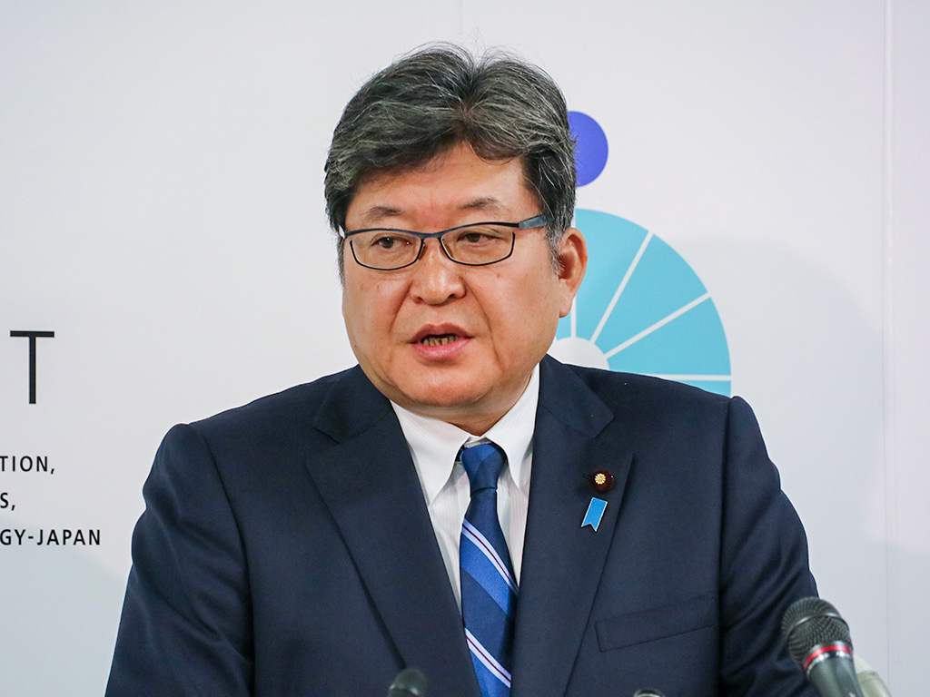 英語民間試験の延期を表明する萩生田光一文科相