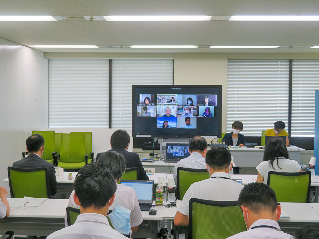 ベビーシッターの犯罪事案を情報共有 厚労省が対策提案