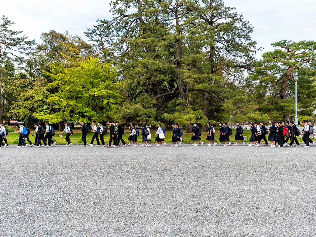 甲府市の全中学校が修学旅行を中止 「苦渋の選択」