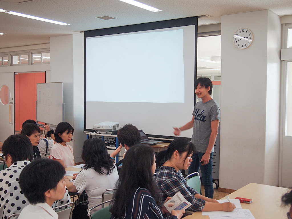 麹町中での校内研修は、教員以外にもオープン化されていた