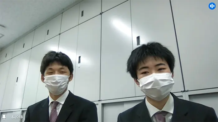 学校行事を振り返る実行委員長の井口さん（左）と織田さん＝オンラインで取材