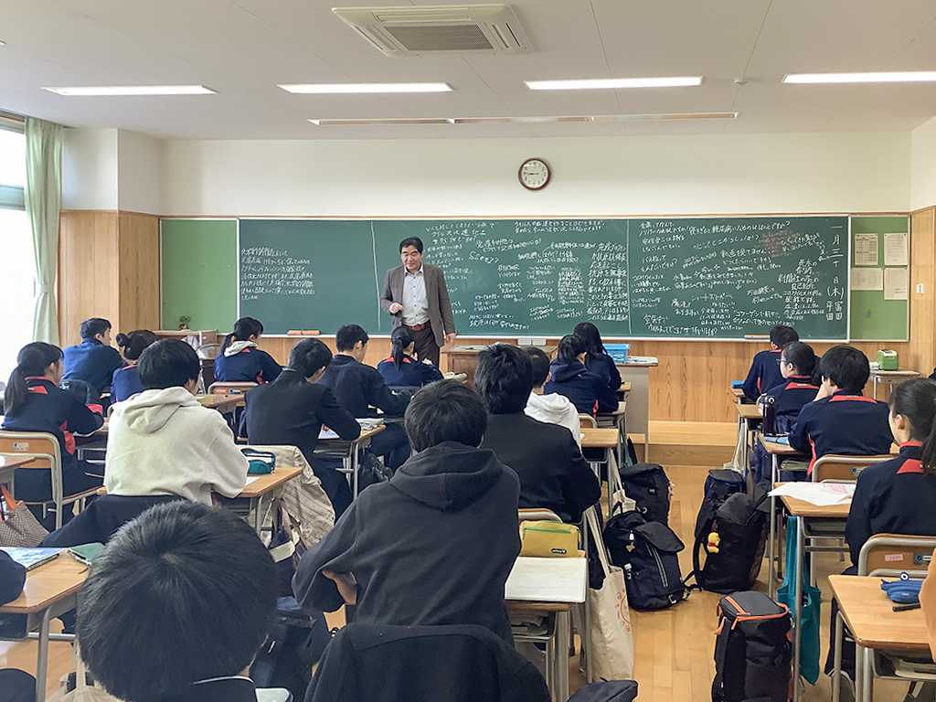 1年生では反転授業を行っている
