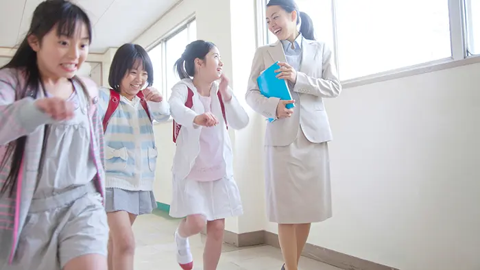 学校の安全点検、具体的な基準を公表 現場の負担軽減も図る