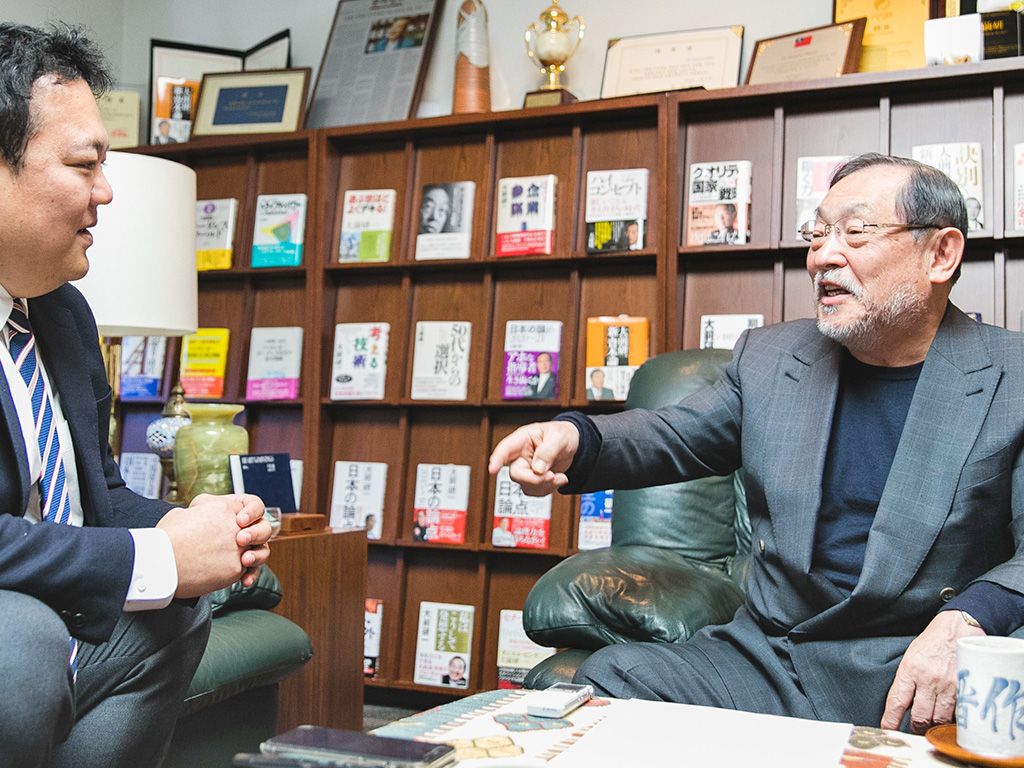 「重要なのは教員自身が、人生で何をやりたいのか自問自答すること」と強調する